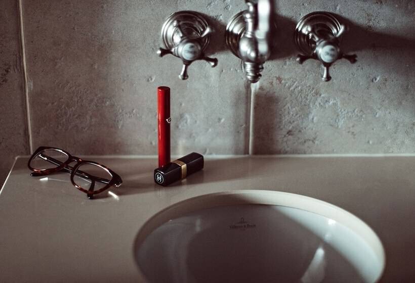 اتاق سوپریور, Maison Saintonge