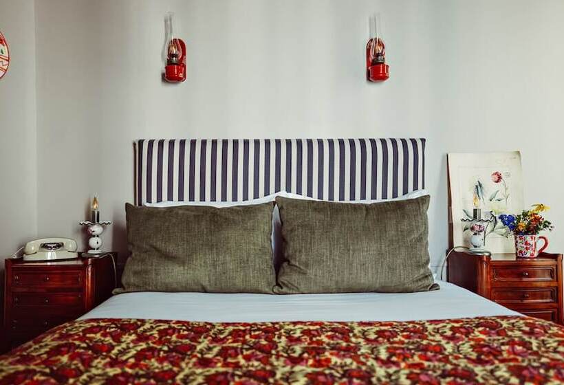 اتاق سوپریور, Maison Saintonge