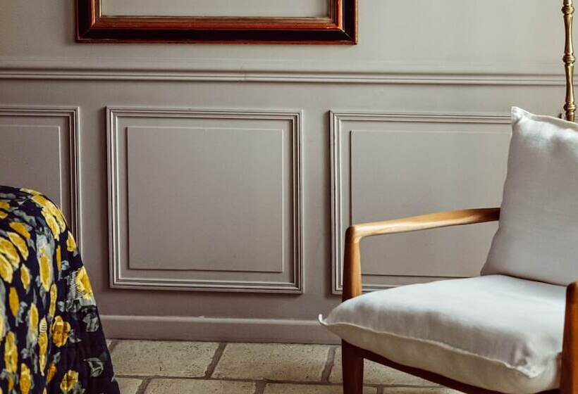 اتاق دلوکس مخصوص معلولین, Maison Saintonge