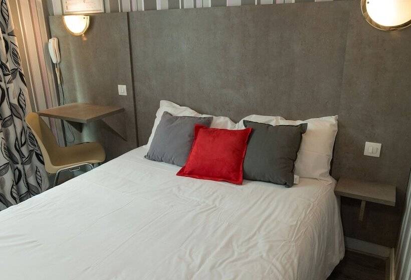 اتاق استاندارد یک نفره, Panam Hotel Paris Gambetta Place Gambetta Mairie Du 20 Emme