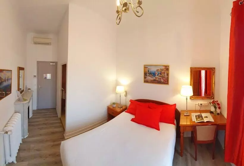 اتاق سوپریور, Louvia