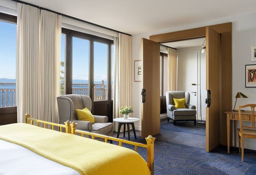 테라스 주니어 스위트, Royal