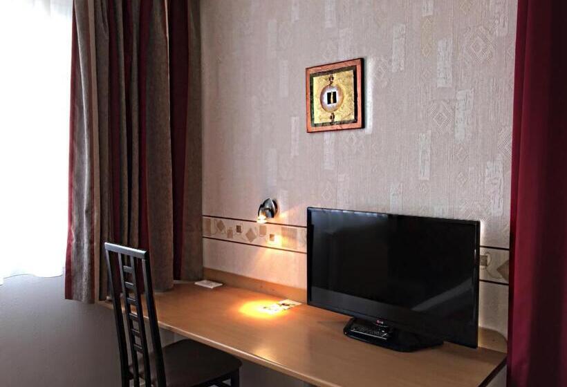 Quarto Quádruplo Standard, Saint Aignan