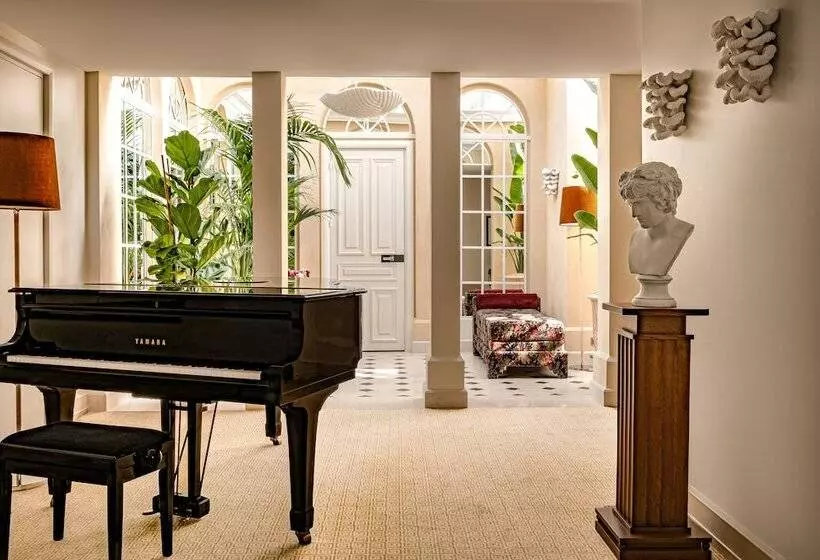 スイート, Saint James Paris   Relais & Chateaux