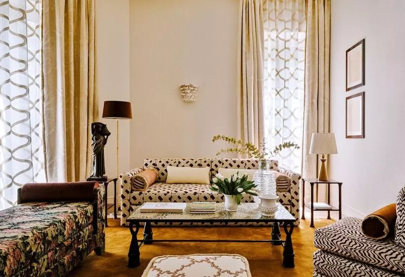 スイート, Saint James Paris   Relais & Chateaux