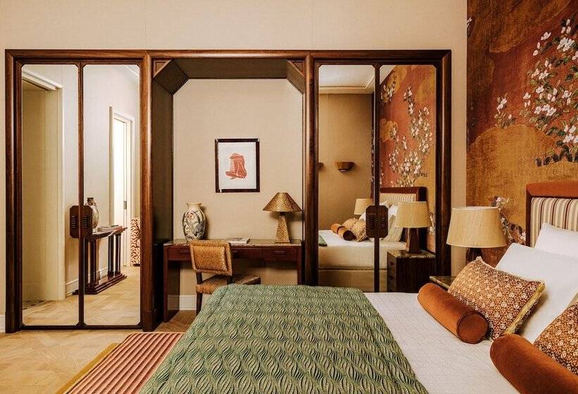 سوییت, Saint James Paris   Relais & Chateaux