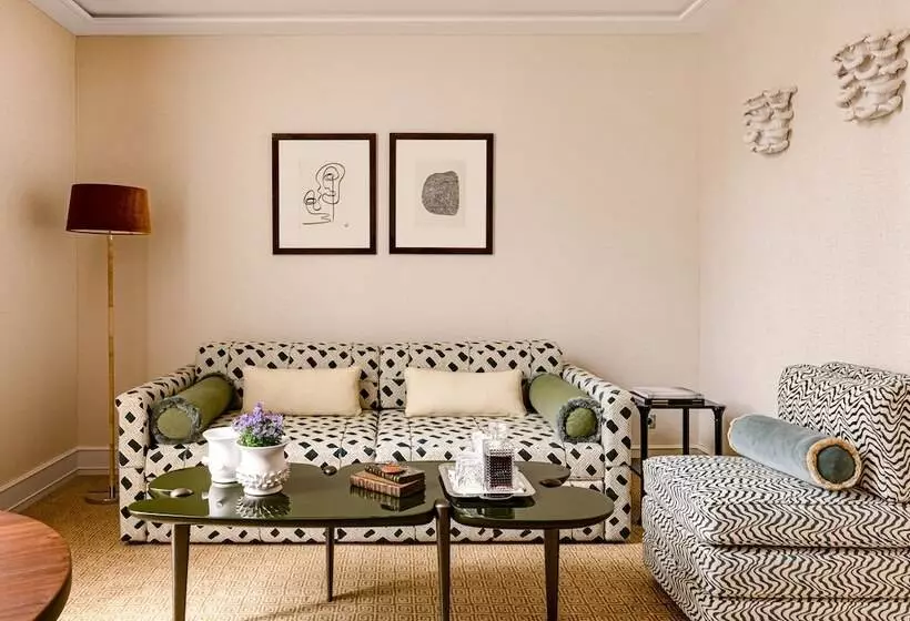 スイート, Saint James Paris   Relais & Chateaux