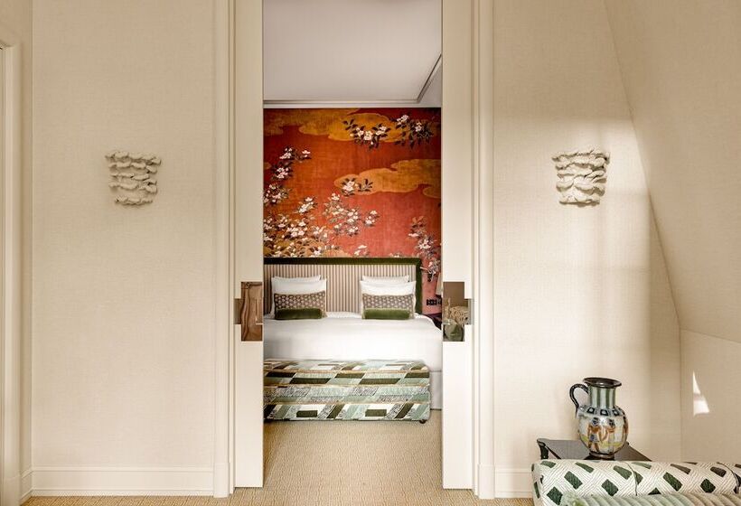 سوییت جونیور, Saint James Paris   Relais & Chateaux