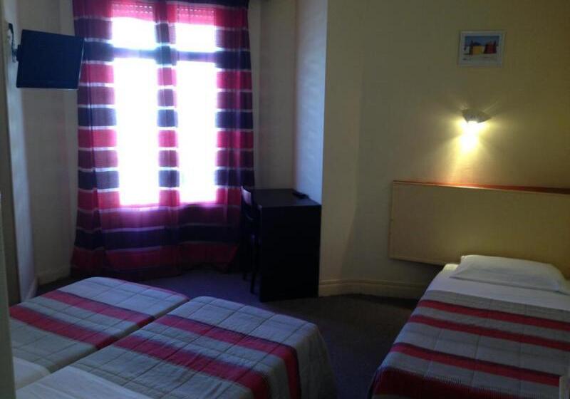 スタンダードトリプルルーム, Savoy