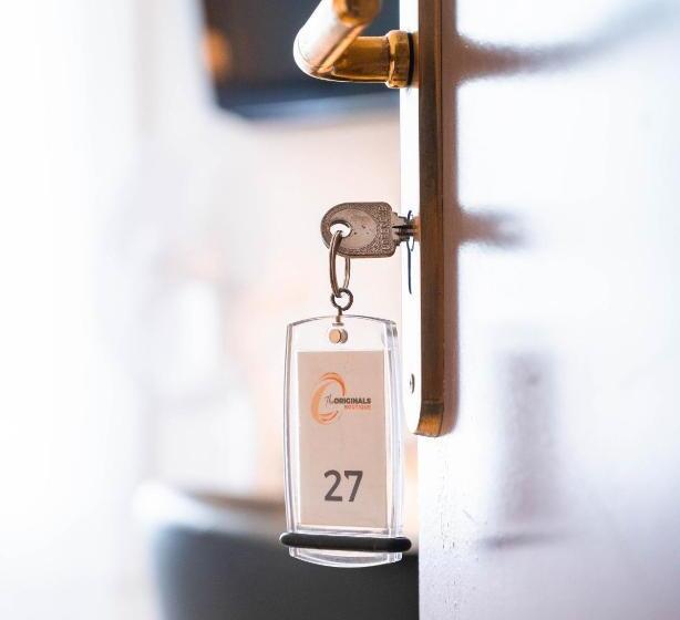 Номер Стандарт, The Originals Boutique, Hôtel Du Pont Roupt, Mende