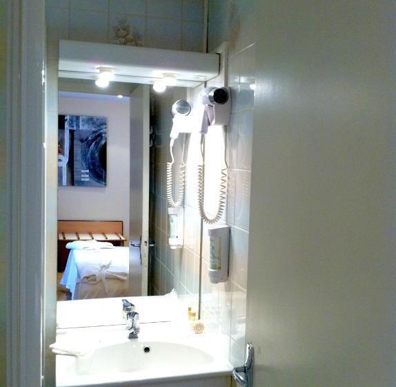 Номер Стандарт, The Originals Boutique, Hôtel Du Pont Roupt, Mende