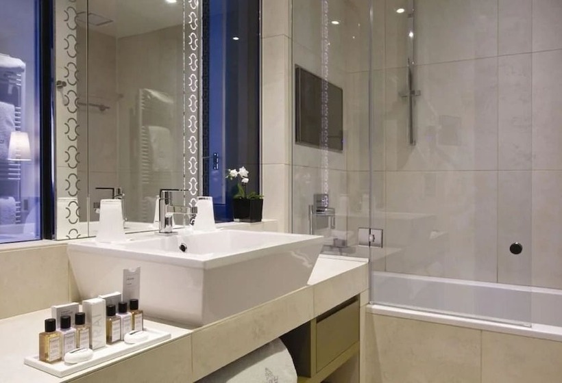 اتاق لوکس, Etoile Maillot