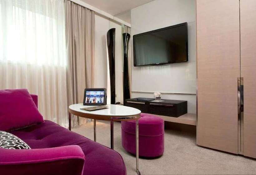 اتاق لوکس, Etoile Maillot