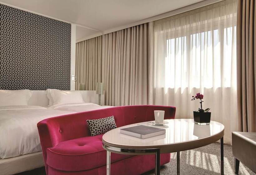 اتاق لوکس, Etoile Maillot