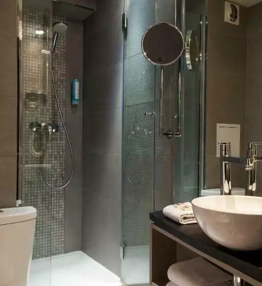 スーペリアトリプルルーム, Timhotel Montmartre