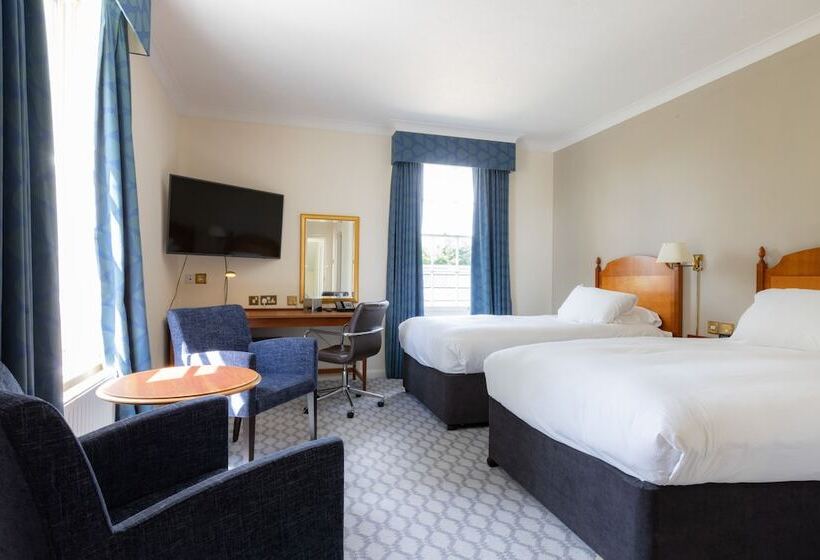 Номер Стандарт, Avisford Park