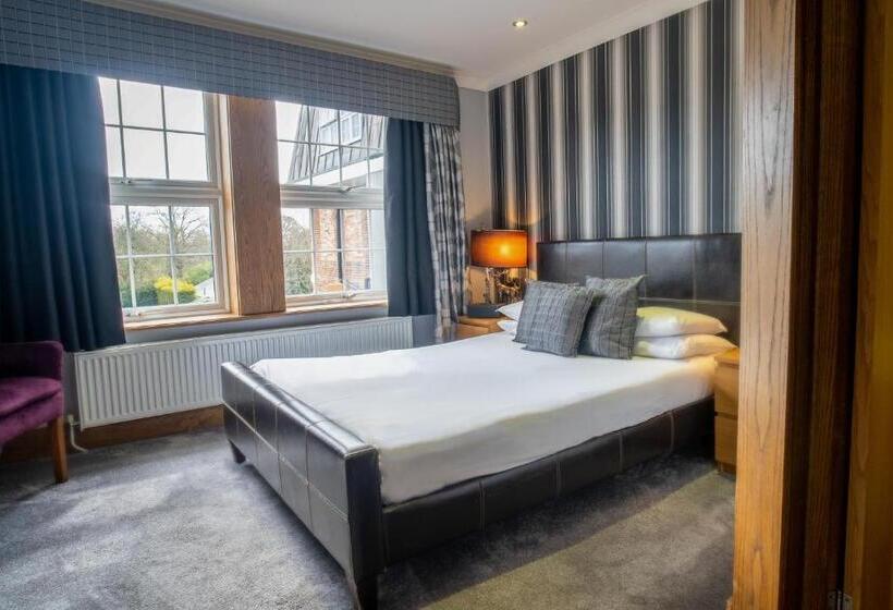 수피리어 룸, Balmer Lawn