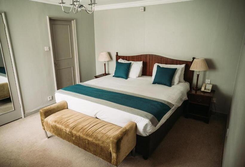 Номер Superior, Whately Hall