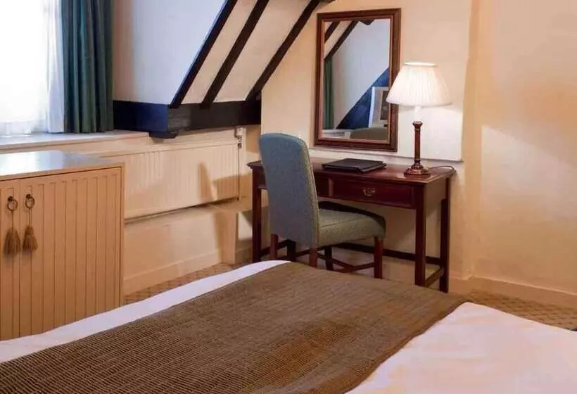 Single Deluxe Room, Whately Hall