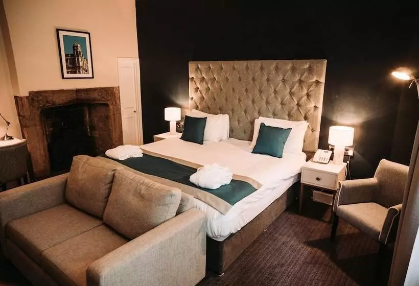 Junior Suite, Whately Hall