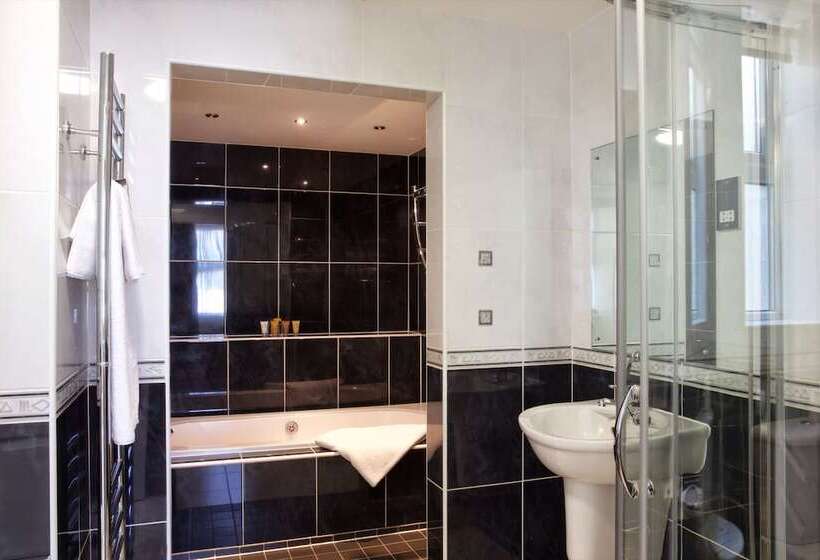 غرفة عائلية, Bournemouth West Cliff Hotel & Spa