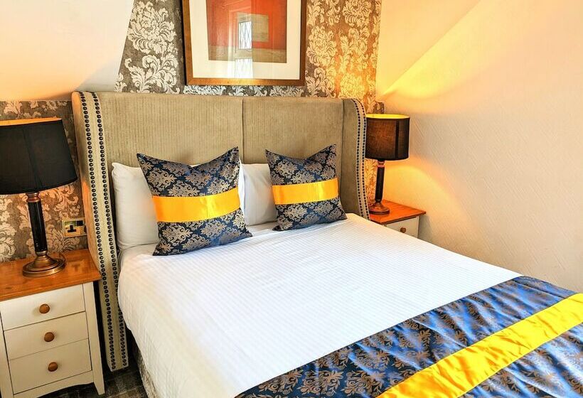 חדר סטנדרט, Brookside Hotel & Restaurant ,suitable For Solo Travelers, Couples, Families, Groups Education Trips