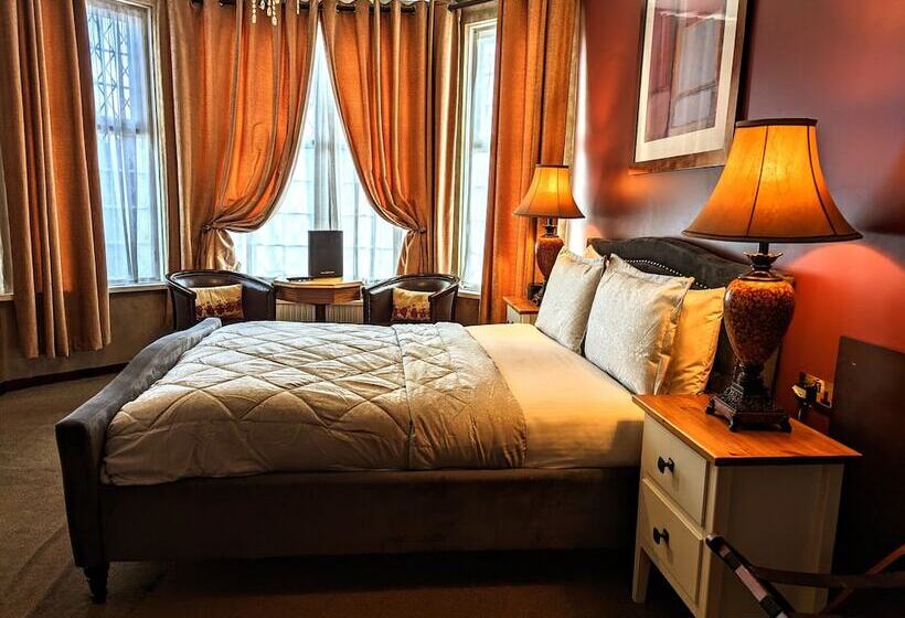 חדר סטנדרט, Brookside Hotel & Restaurant ,suitable For Solo Travelers, Couples, Families, Groups Education Trips