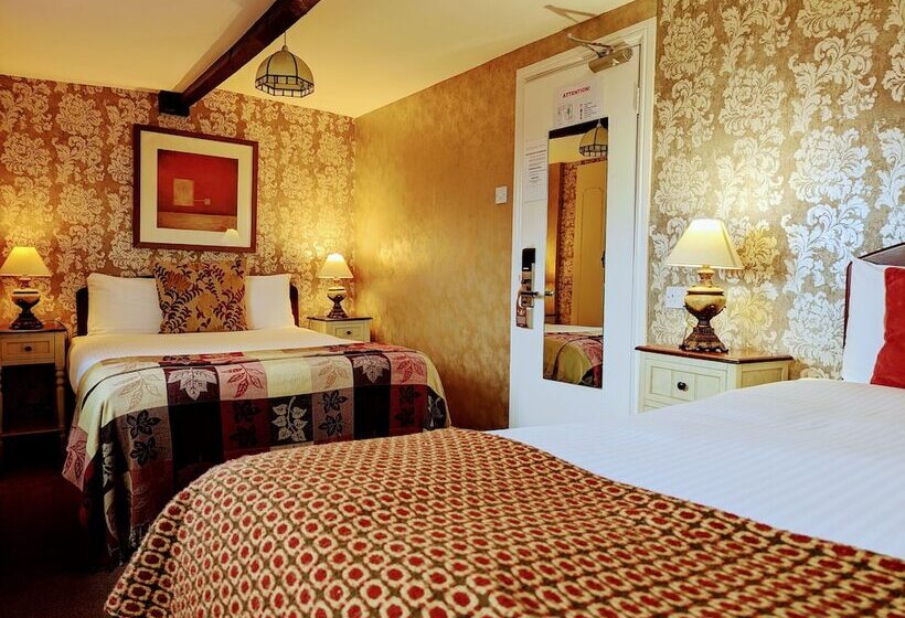 חדר משפחתי, Brookside Hotel & Restaurant ,suitable For Solo Travelers, Couples, Families, Groups Education Trips