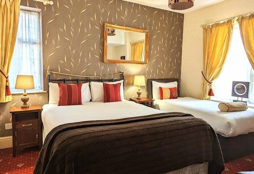Семейный Номер, Brookside Hotel & Restaurant ,suitable For Solo Travelers, Couples, Families, Groups Education Trips