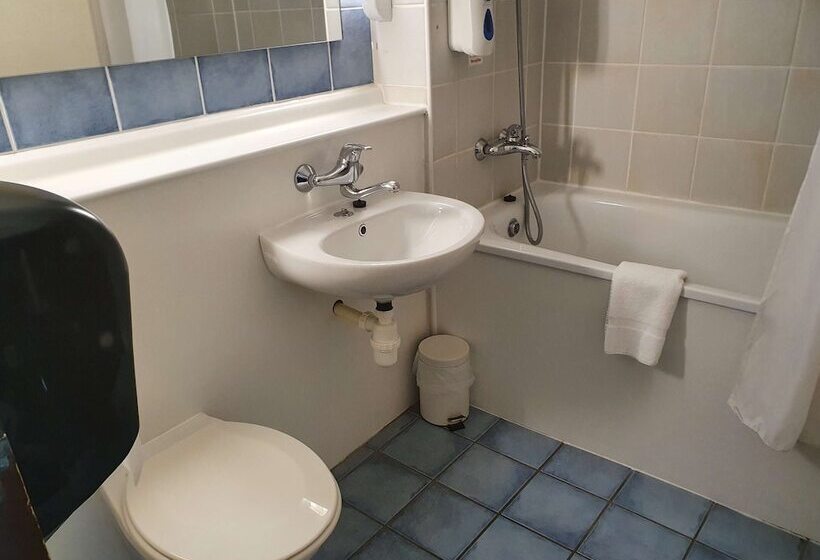 标准间, Campanile Cardiff