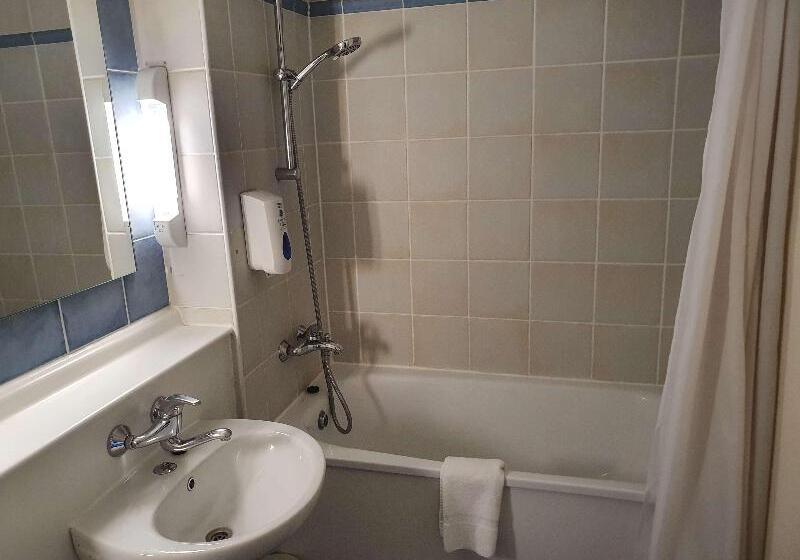 标准间, Campanile Cardiff