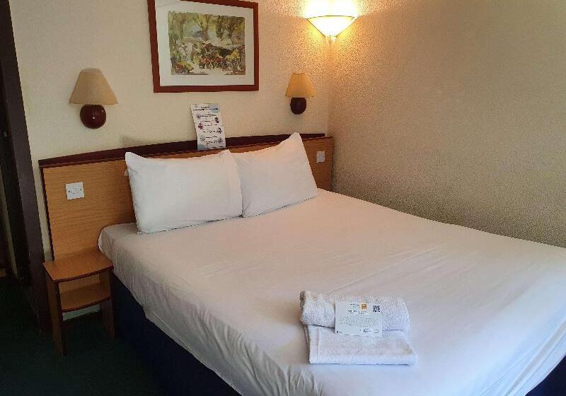 标准间, Campanile Cardiff