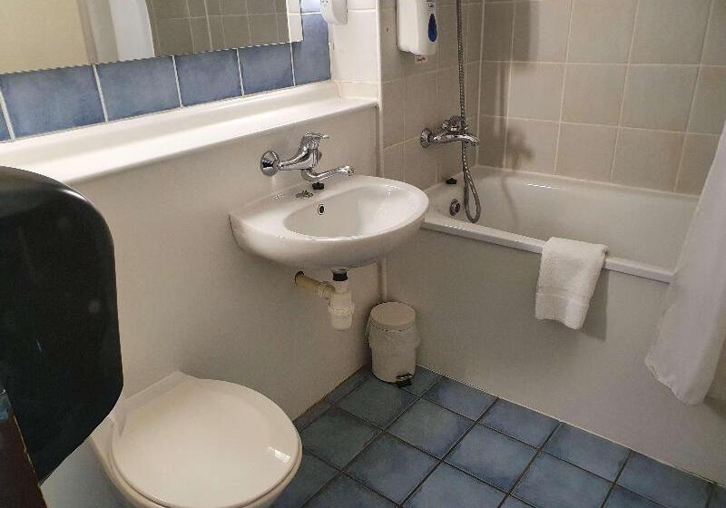 标准间, Campanile Cardiff