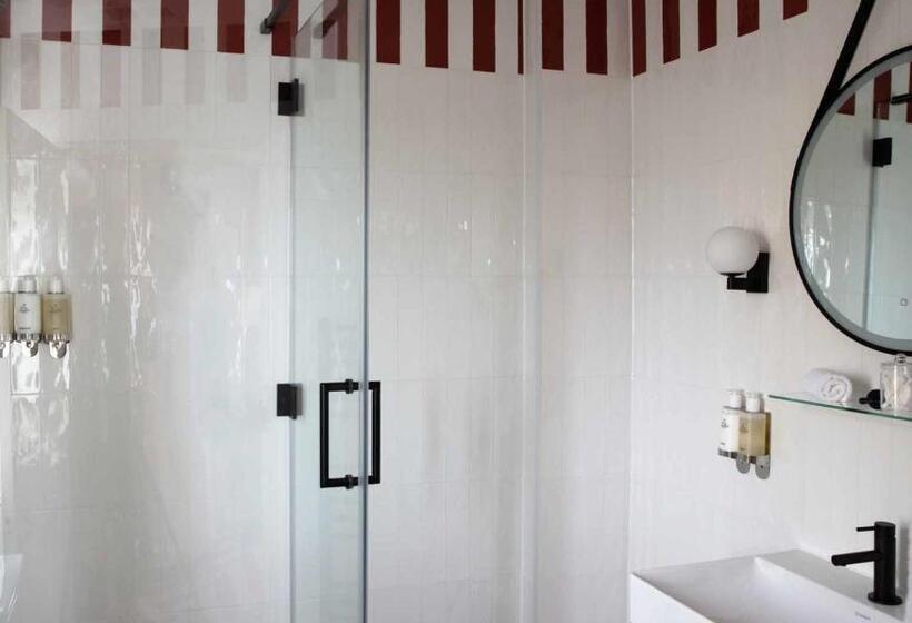 Номер Стандарт Индивидуальный, The Relais Cooden Beach