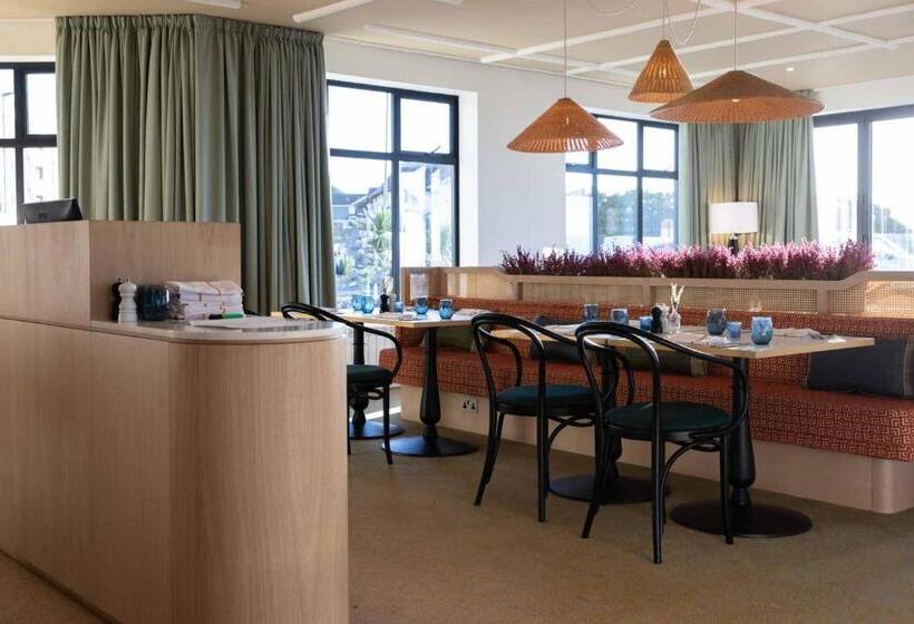 Номер Стандарт, The Relais Cooden Beach