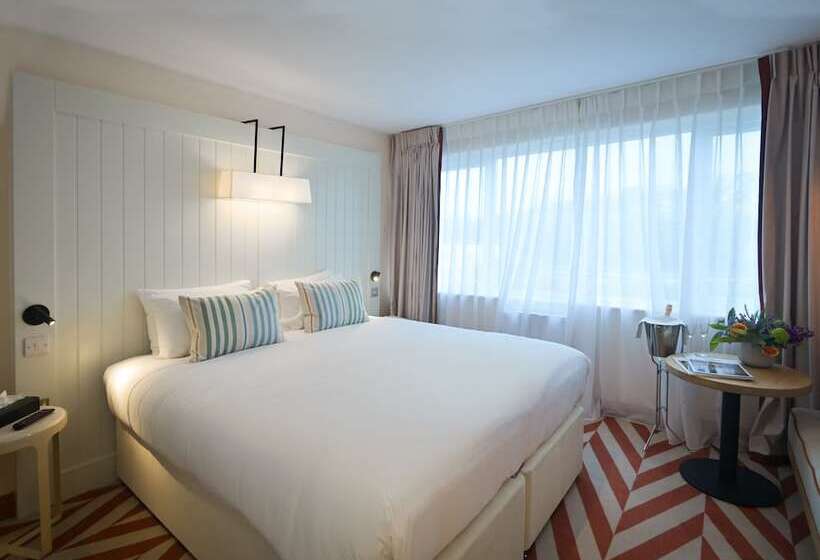 标准单人间, The Relais Cooden Beach