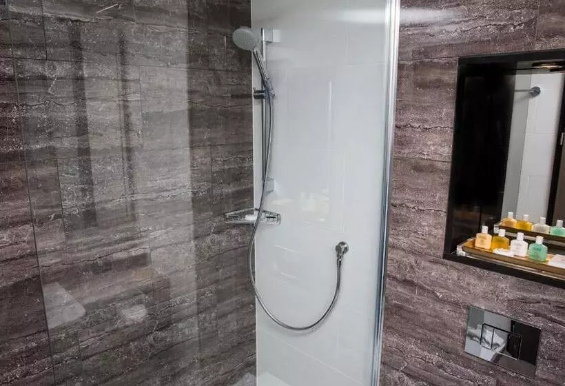 スタンダードルーム, Crowne Plaza Basingstoke, An Ihg