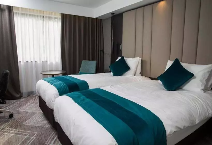 身障者適用スタンダードルーム, Crowne Plaza Basingstoke, An Ihg