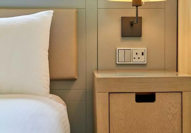 اتاق استاندارد, Holiday Inn London Bloomsbury, An Ihg