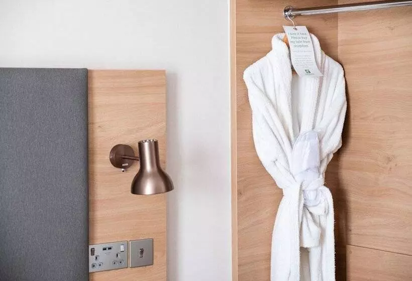 ２ダブルベッドのスタンダードルーム, Holiday Inn Leicester City, An Ihg
