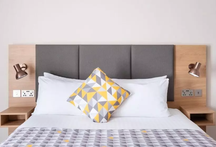スイート, Holiday Inn Leicester City, An Ihg