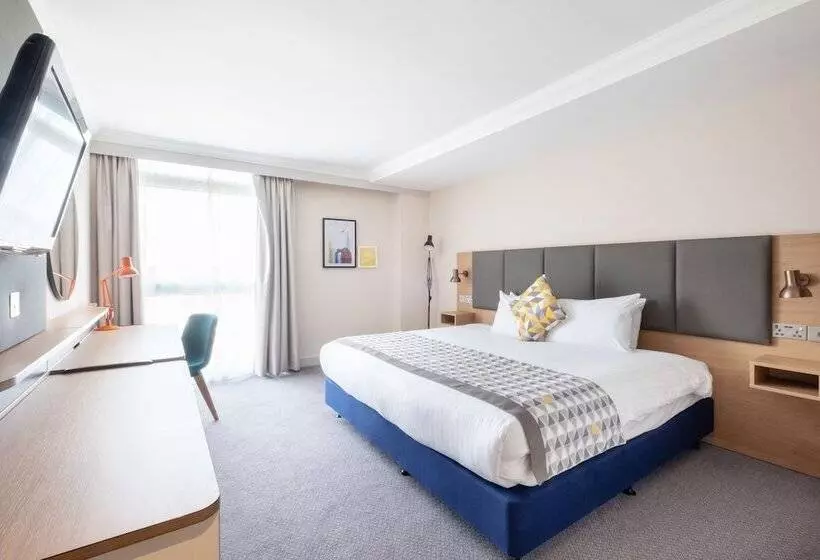 スイート, Holiday Inn Leicester City, An Ihg