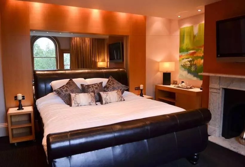 اتاق اجرایی, Regent Hotel Doncaster