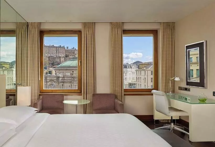 景色の見えるデラックスルーム, Sheraton Grand Hotel & Spa