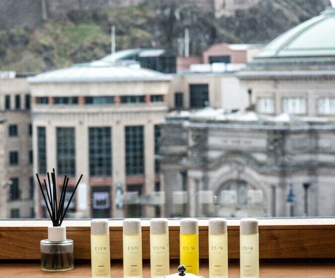 스탠다드 전망 룸, Sheraton Grand Hotel & Spa