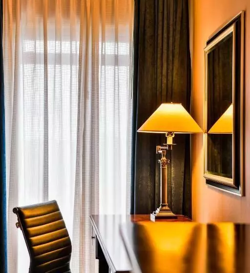 ダブルベッドのクラシックルーム, Sheraton Skyline Hotel London Heathrow