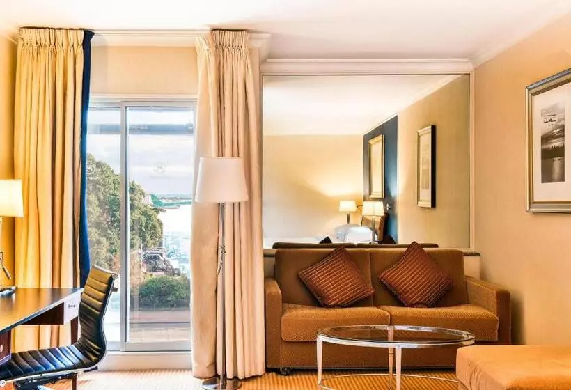 エクゼクティブルーム, Sheraton Skyline Hotel London Heathrow
