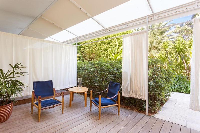 غرفة عائلية كلاسيكية, Sketchley Grange