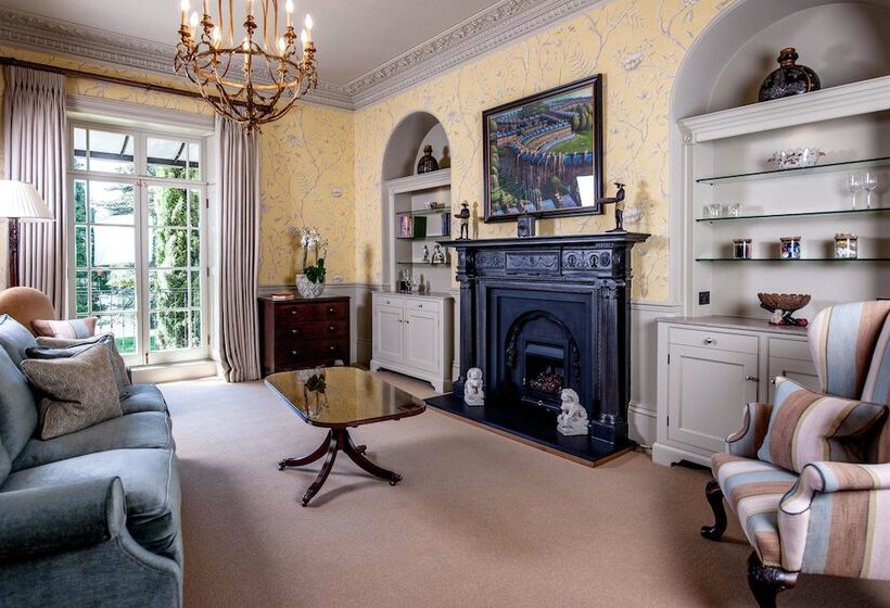 Номер Deluxe, The Bath Priory  A Relais & Chateaux