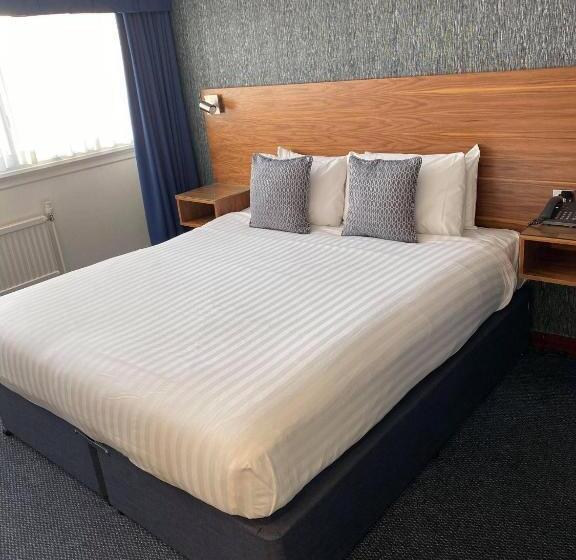 标准间, The Liner At Liverpool